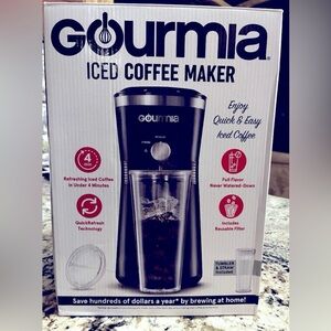 Gourmia Iced Coffee maker with 25 oz tumbler and straw. New in box.